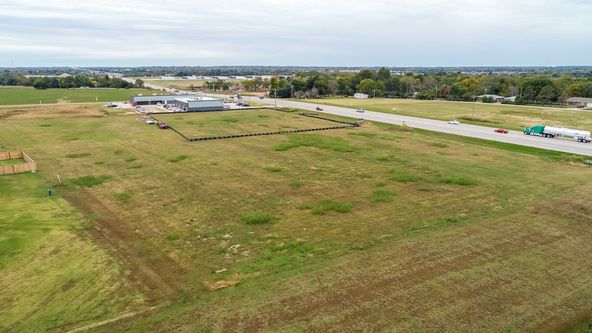 2180 N Main St, Newcastle, OK 73065
